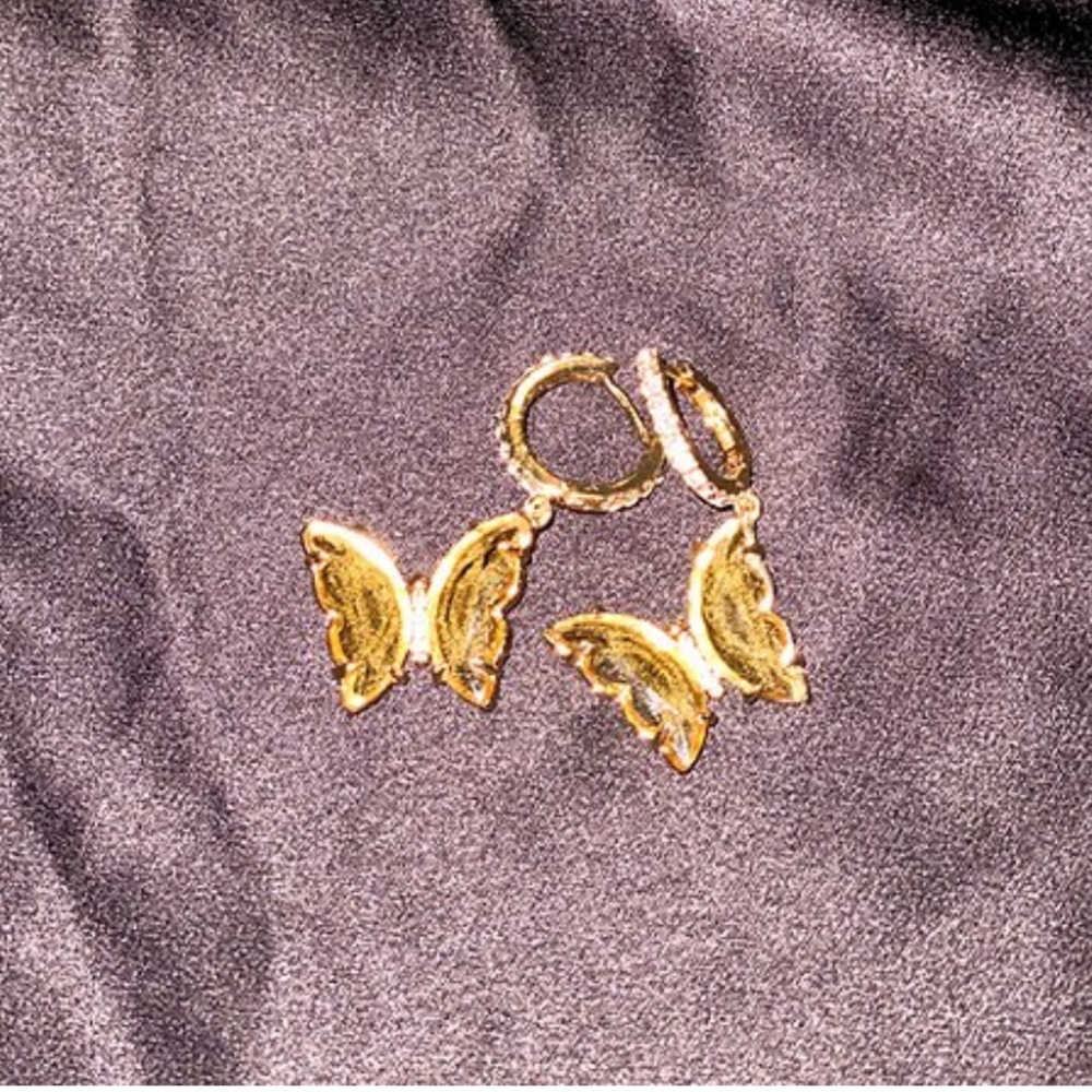 Bonita Mariposa Earrings- Light yellow